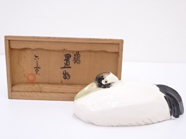JAPANESE POTTERY KYO WARE CRANE FIGURINE BY ROKUBEI 